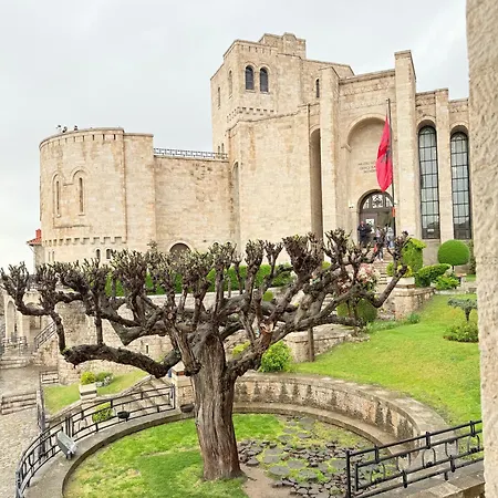 Kalaja Kruje, Inside The Castle Отель Круя